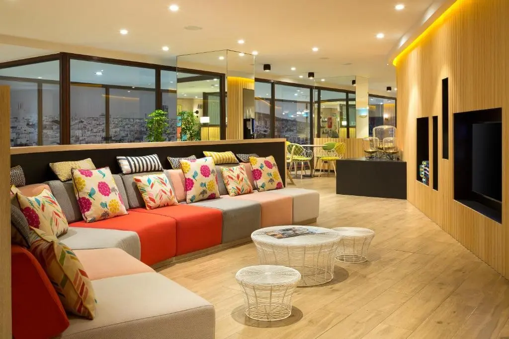 Citadines Barcelona Ramblas gallery image 9