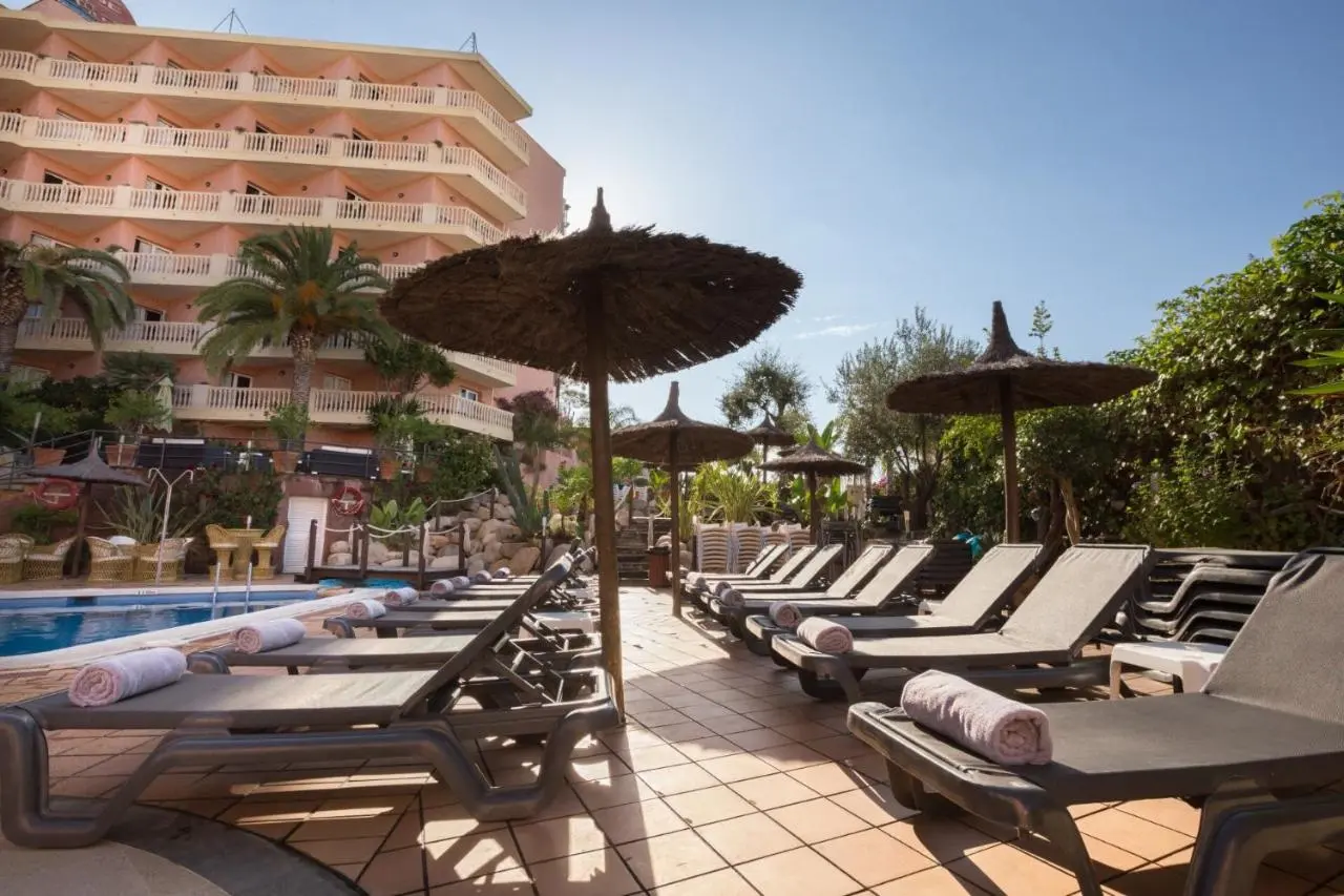 Hotel Alba Seleqtta gallery image 1