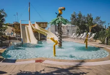 Hotel Alba Seleqtta