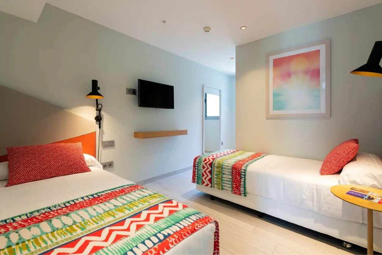 Cordial Mogan Solaz Apts gallery image 5