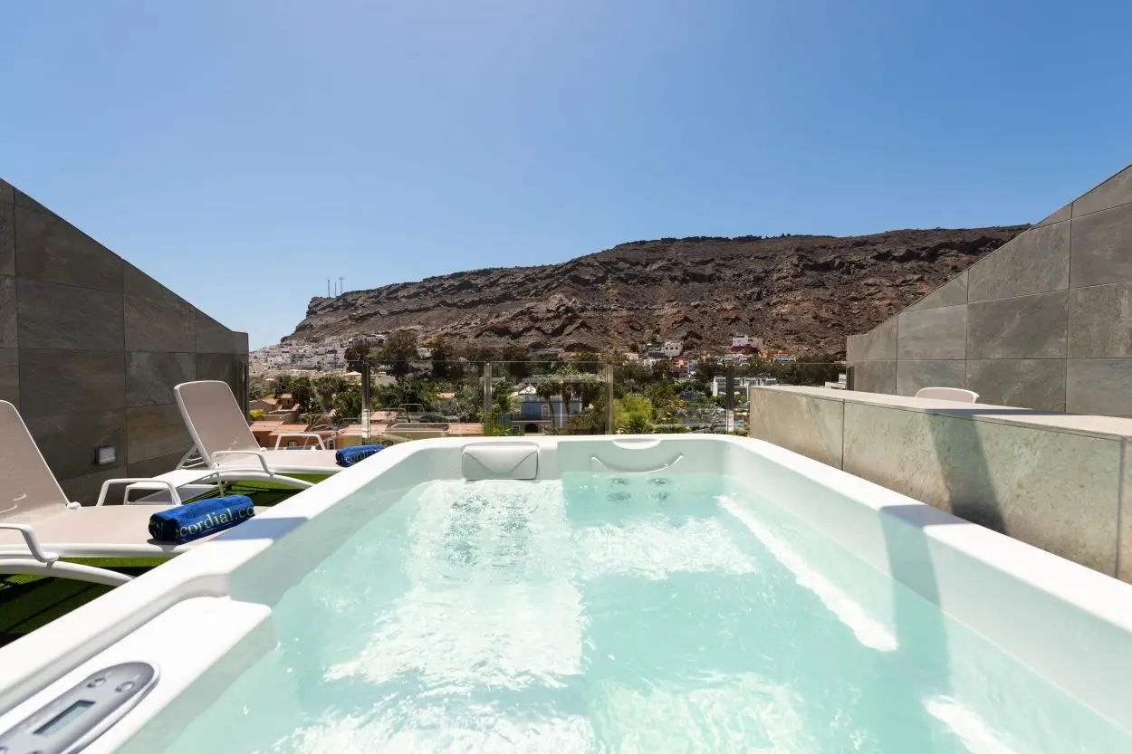 Cordial Mogan Solaz Apts gallery image 8