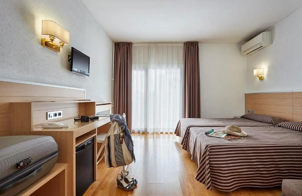 Gran Hotel Flamingo Adults Only gallery image 10