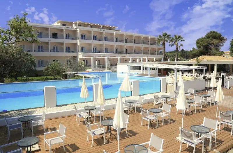 Cavomarina Beach Hotel gallery image 13