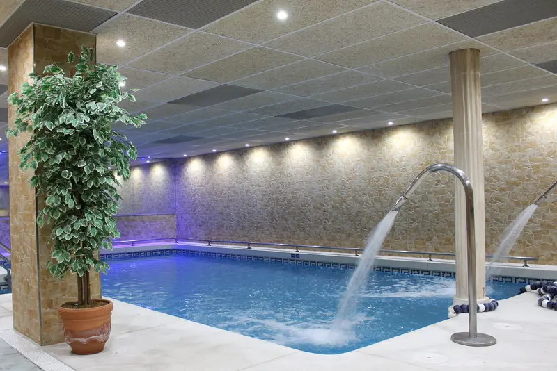 Monarque Sultan Aparthotel (AGP) gallery image 1