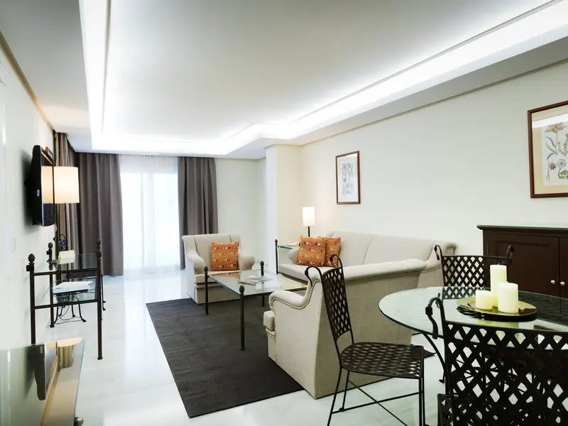 Monarque Sultan Aparthotel (AGP) gallery image 16