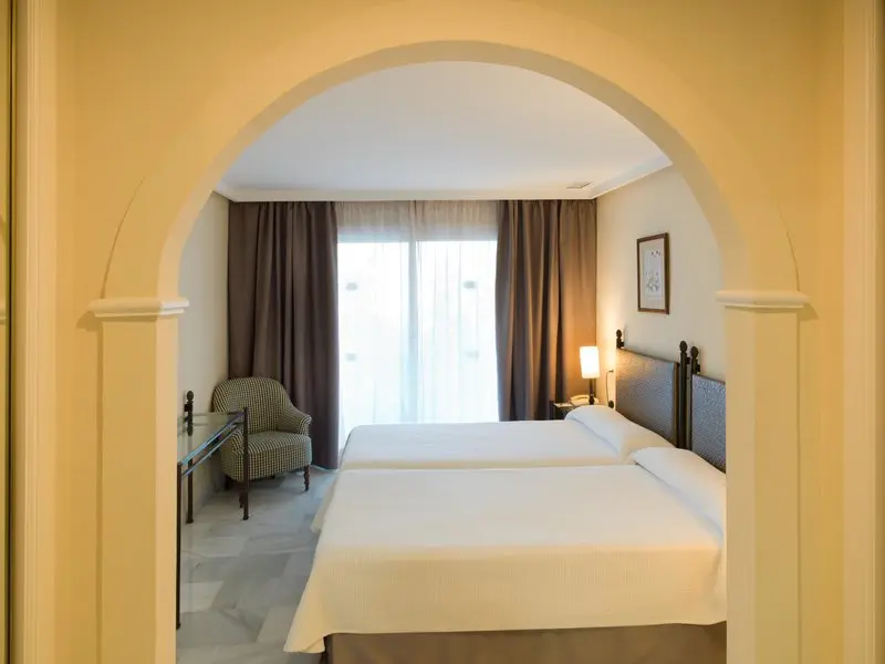 Monarque Sultan Aparthotel (AGP) gallery image 9