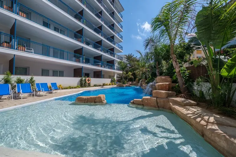 Ancora Salou Apartments gallery image 2