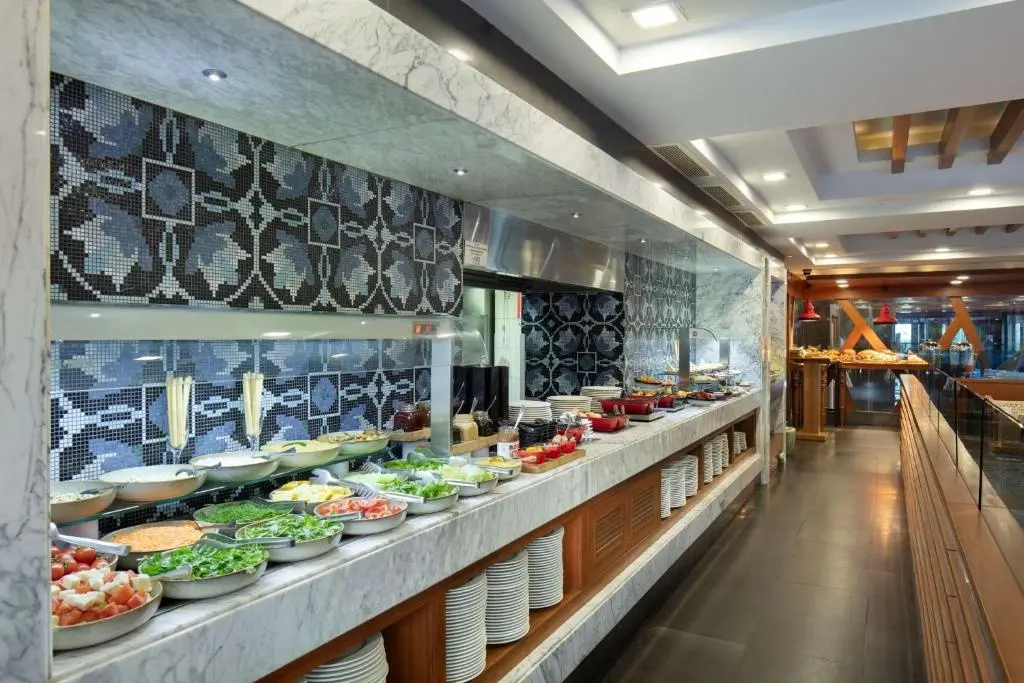 DoubleTree by Hilton Kusadasi gallery image 10