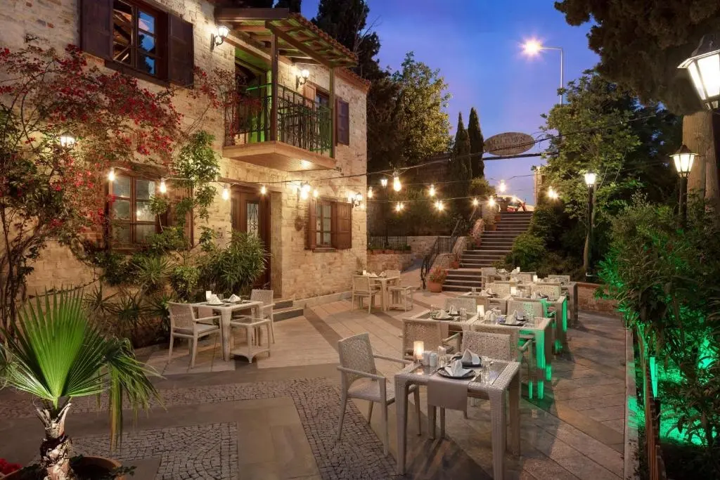 DoubleTree by Hilton Kusadasi gallery image 13