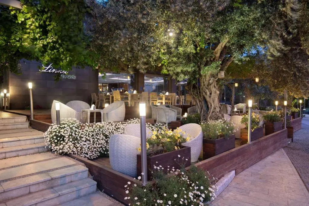 DoubleTree by Hilton Kusadasi gallery image 9