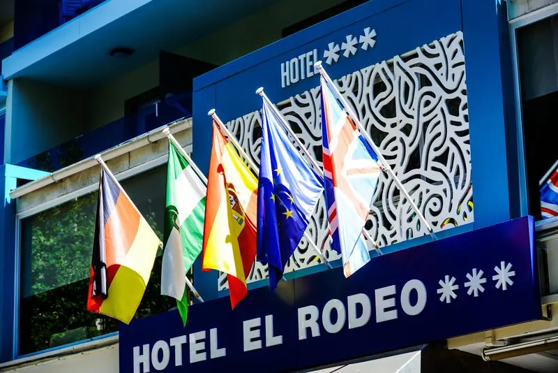 Monarque El Rodeo (AGP) gallery image 13