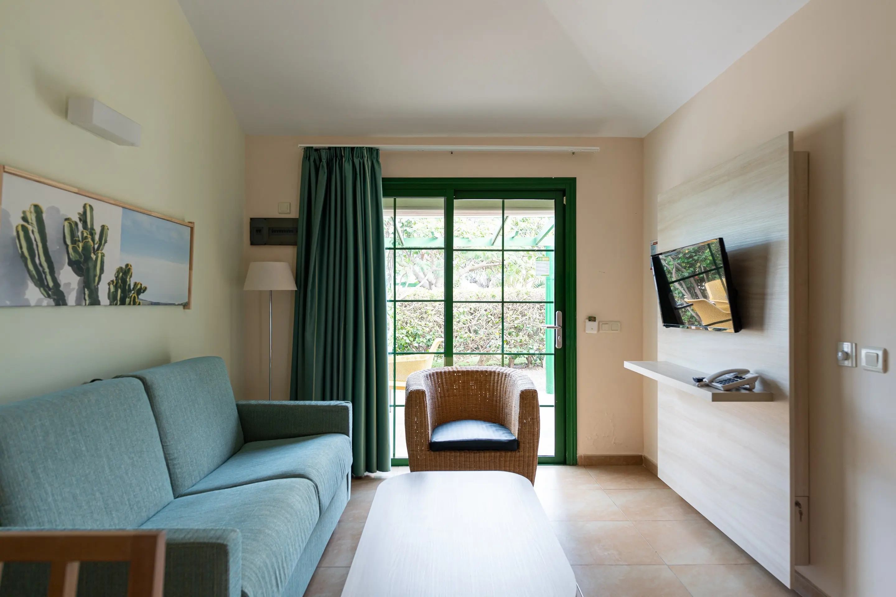 Cordial Sandy Golf Bungalows gallery image 3