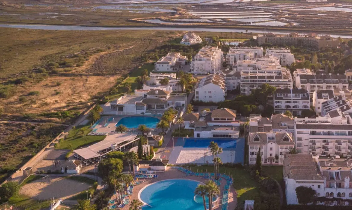Golden Club Cabanas