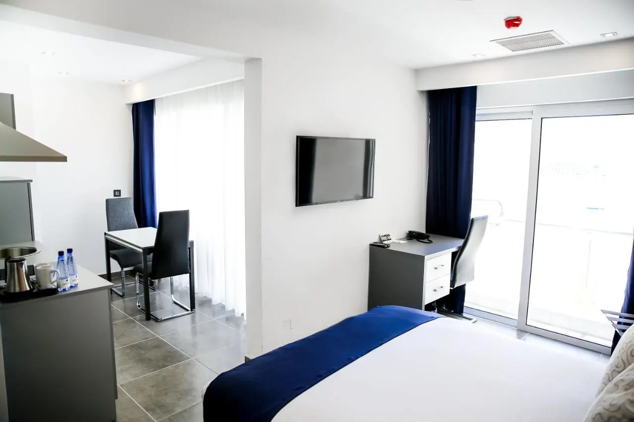 Pebbles Boutique Aparthotel gallery image 5