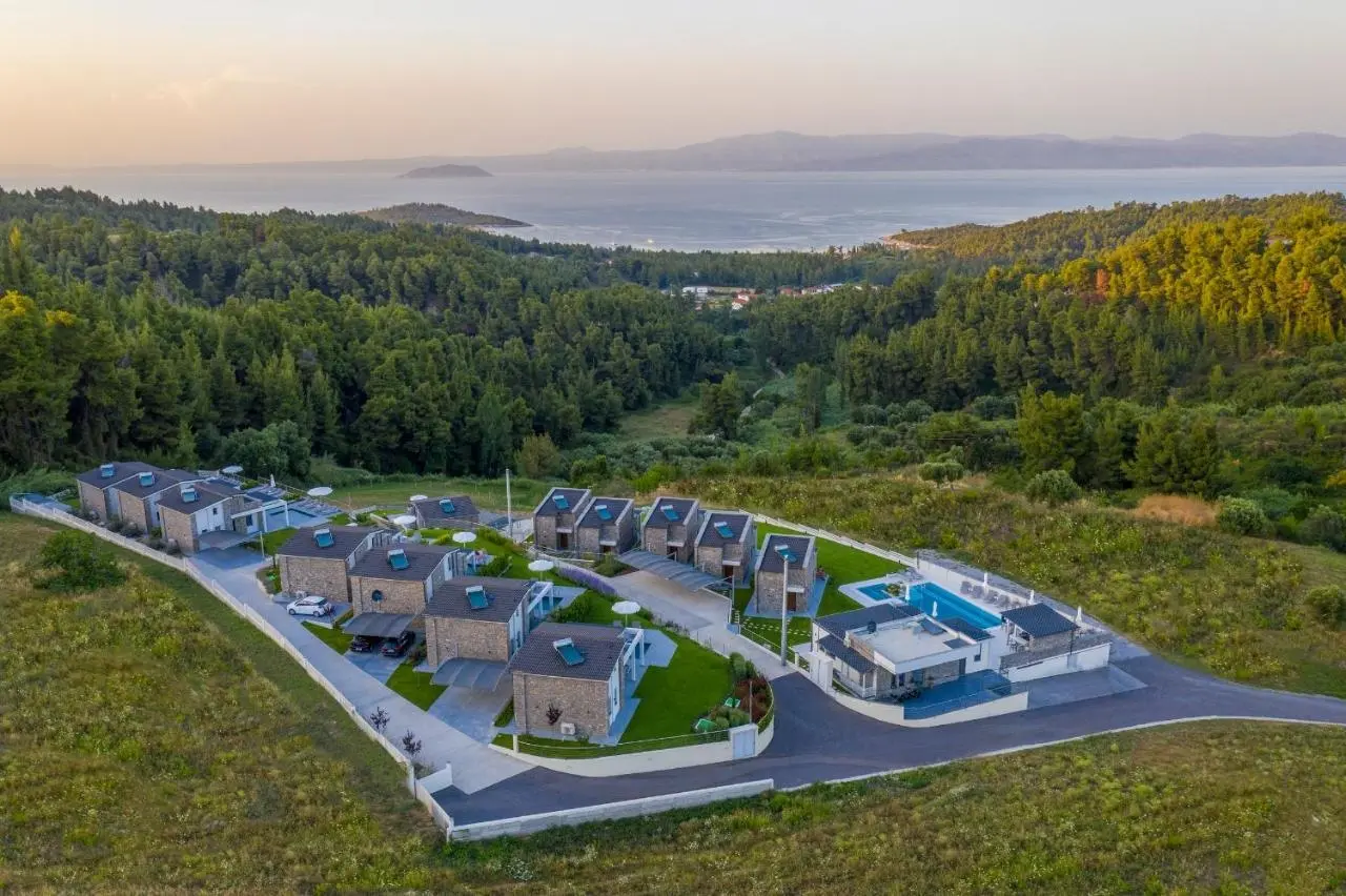 Terra Olivia Luxury Villas & Suites gallery image 1