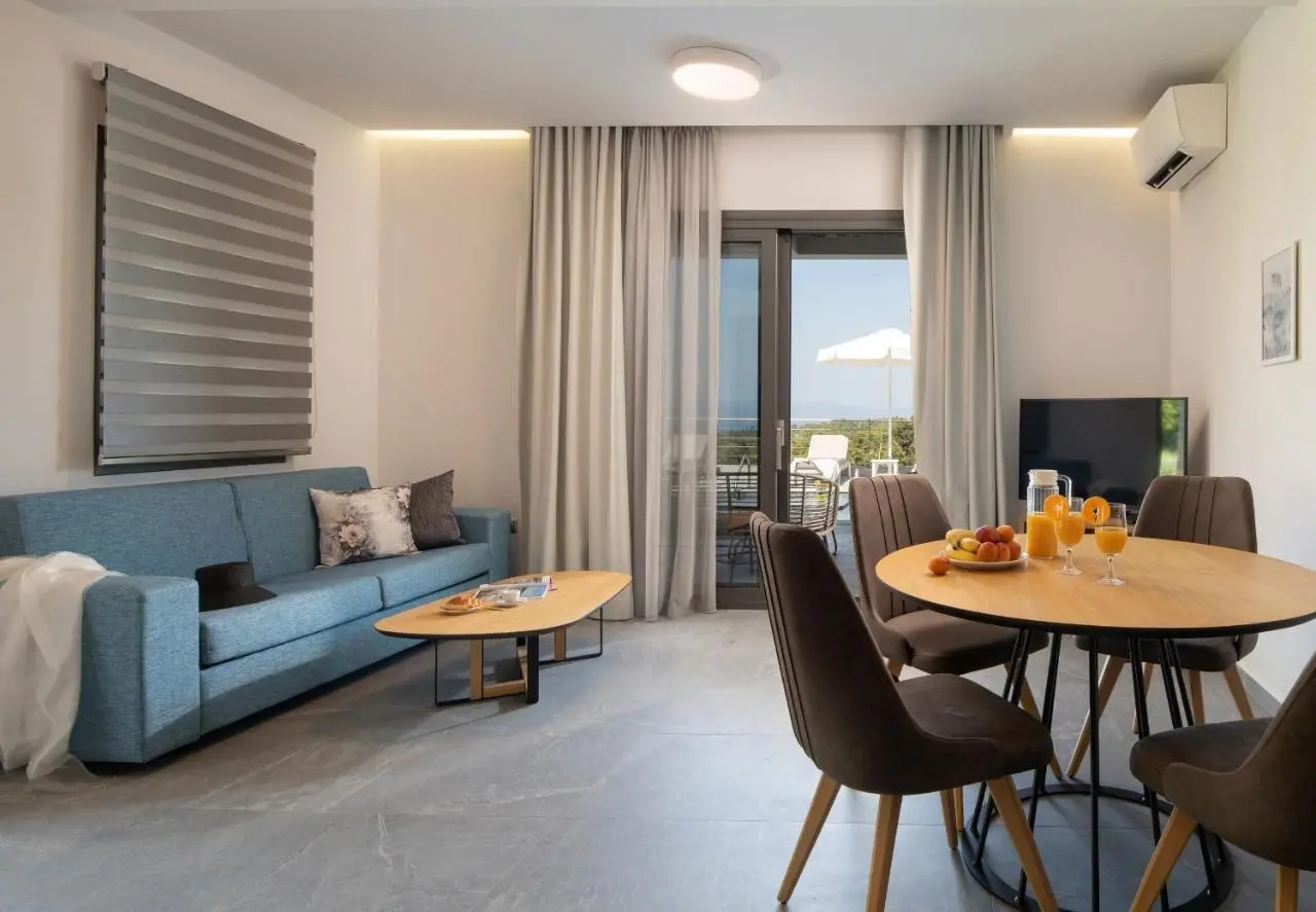 Terra Olivia Luxury Villas & Suites gallery image 12