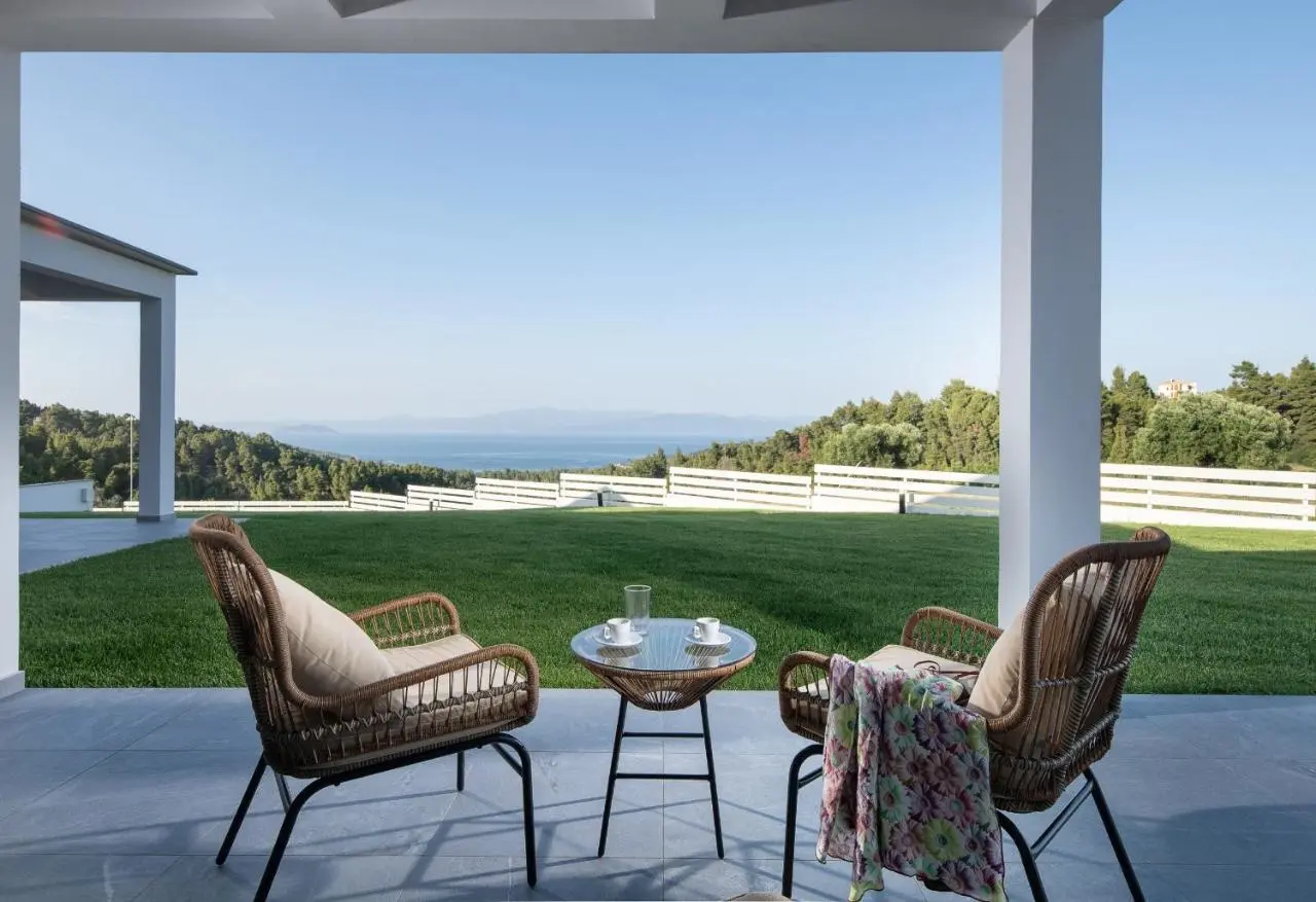 Terra Olivia Luxury Villas & Suites gallery image 15