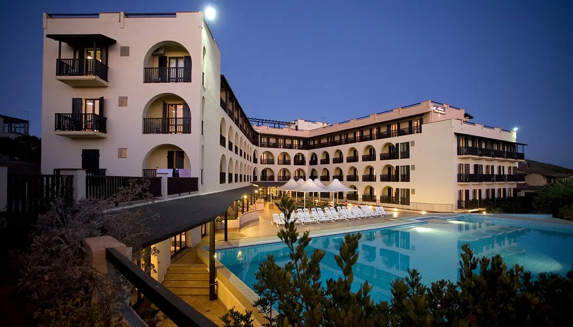 Calabona Hotel gallery image 11