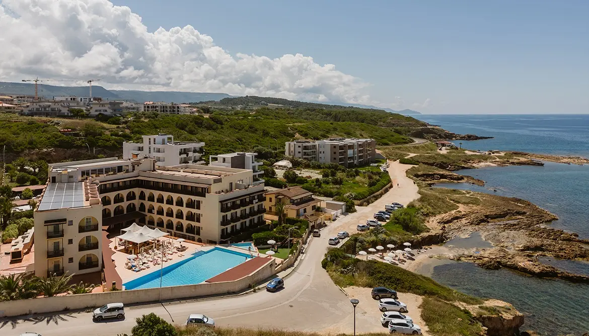 Calabona Hotel gallery image 5