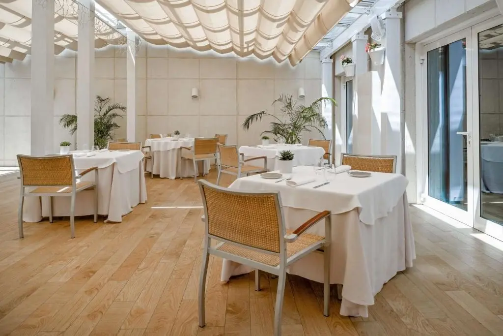 NH Marbella Hotel gallery image 7