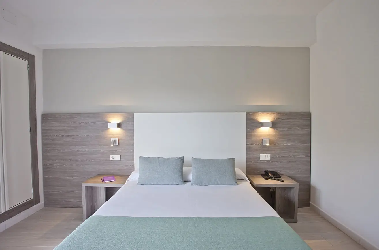 Fergus Bermudas Hotel gallery image 15