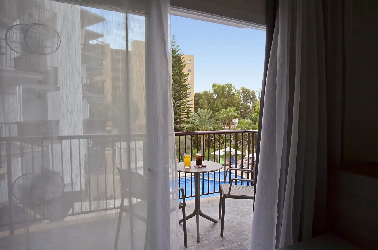 Fergus Bermudas Hotel gallery image 19