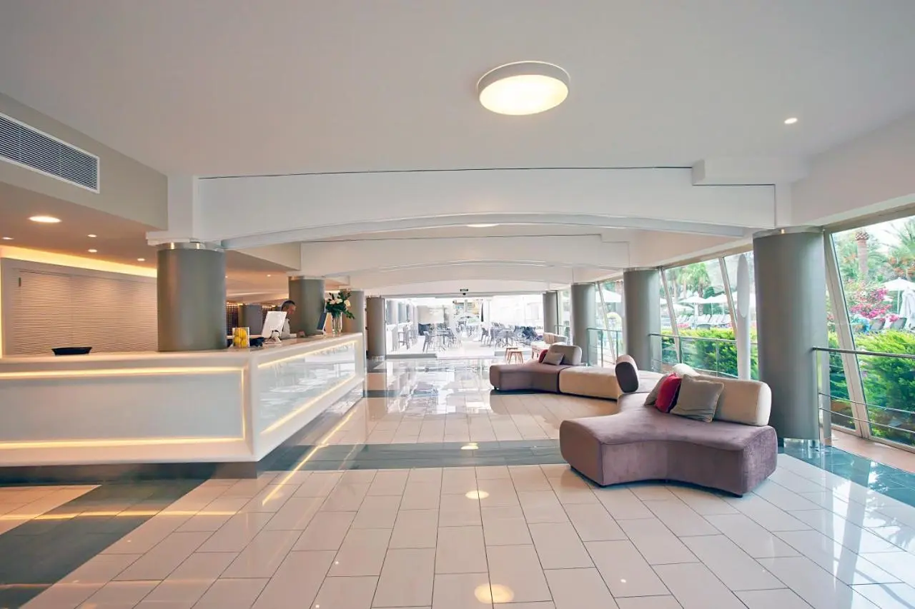 Fergus Bermudas Hotel gallery image 7
