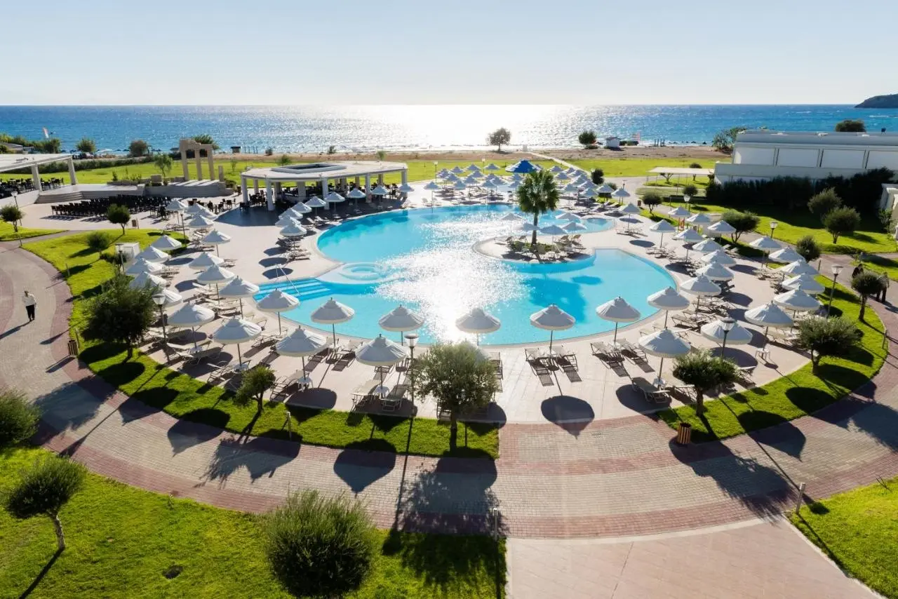 Apollo Blue Hotel gallery image 1