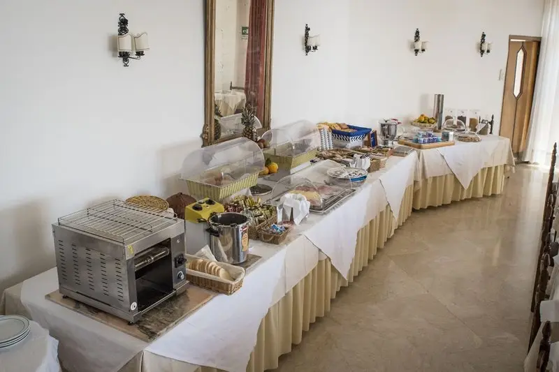 Isola Bella Hotel gallery image 7