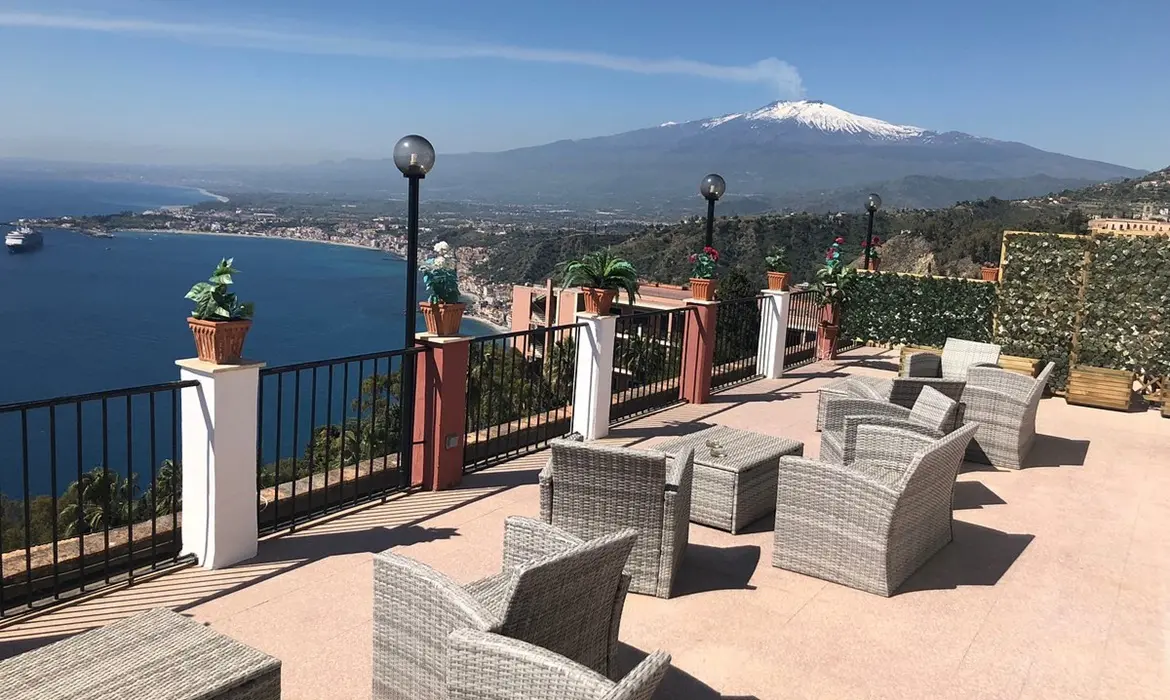 Elios Hotel