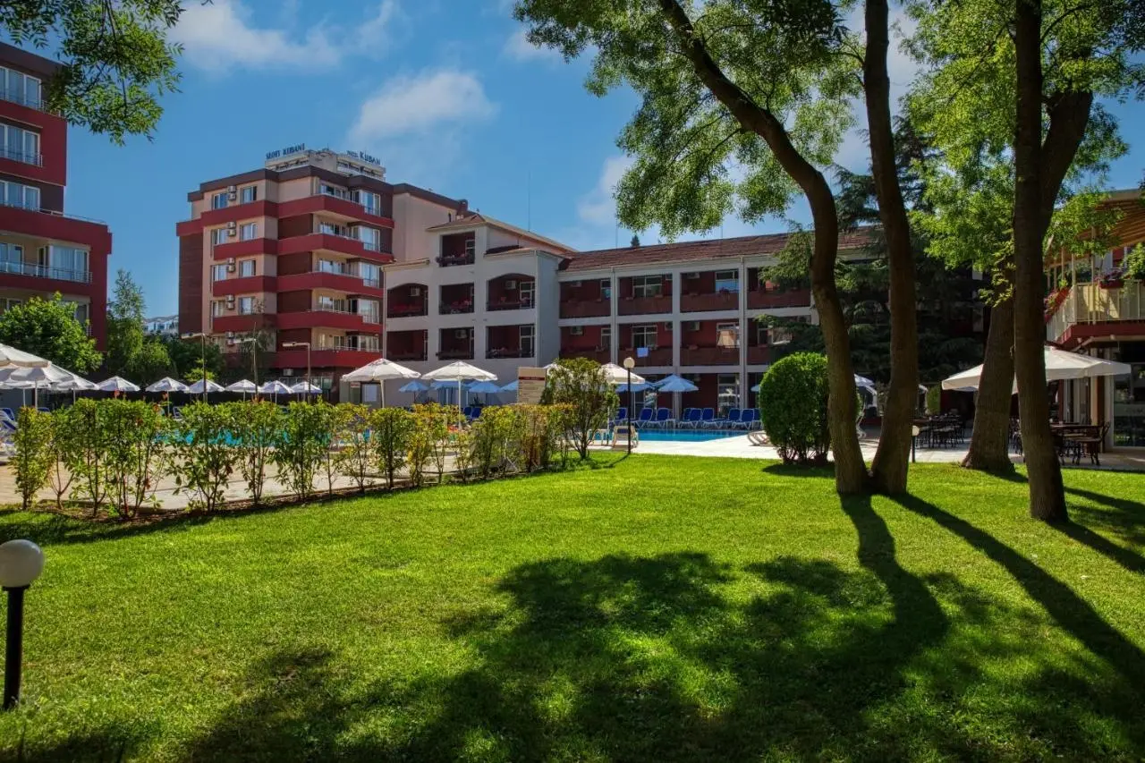 Asteria Family Sunny Beach Hotel gallery image 4