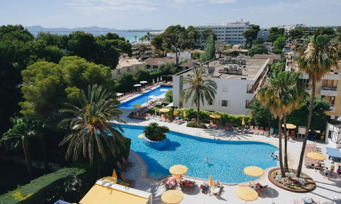 Ivory Playa Hotel.