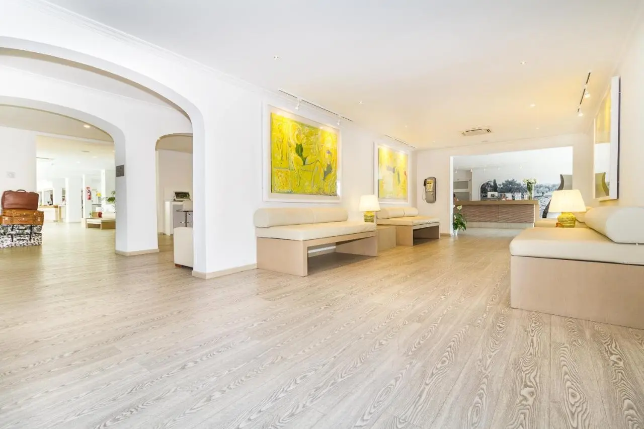 EIX Alcudia Hotel gallery image 5