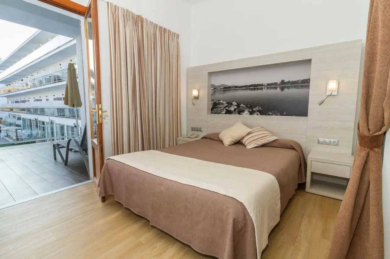 EIX Alcudia Hotel gallery image 9