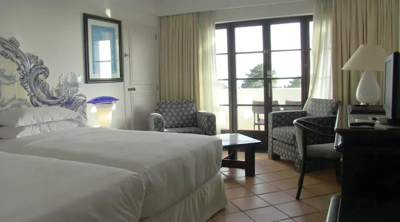 Pine Cliffs Resort gallery image 25
