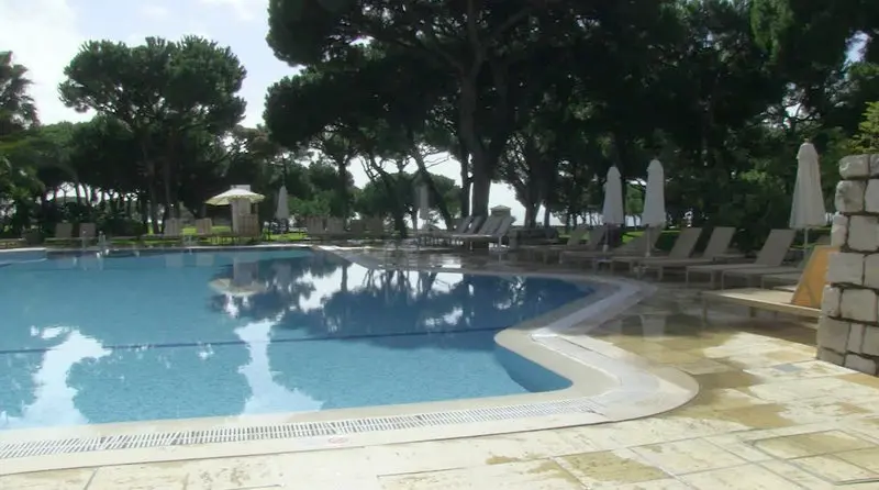 Pine Cliffs Resort gallery image 1
