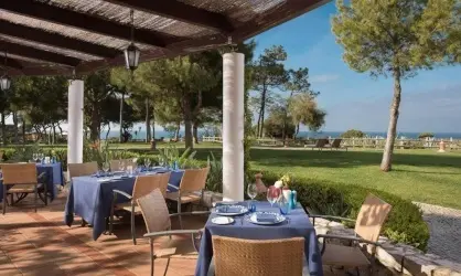 Pine Cliffs Resort