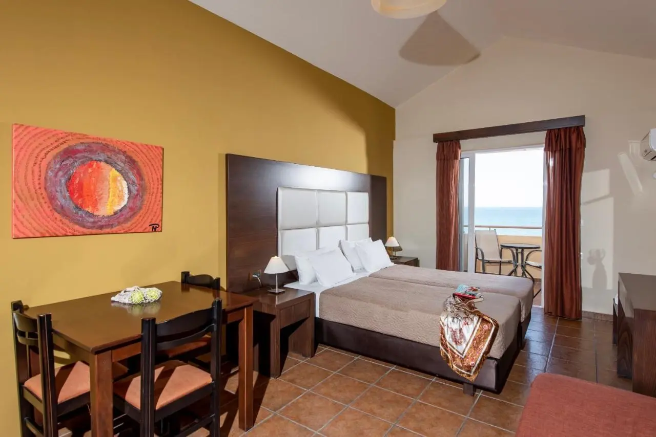 Theo Hotel gallery image 15
