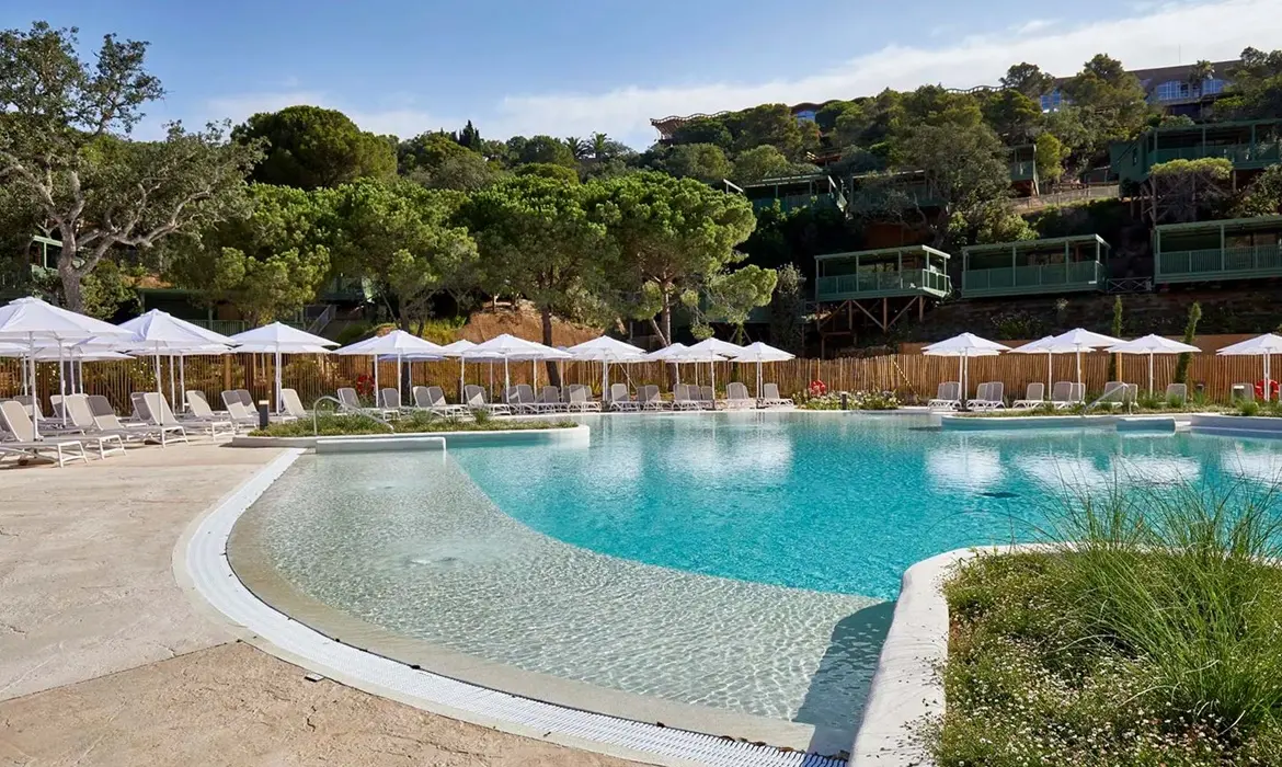 Cala Pola Camping
