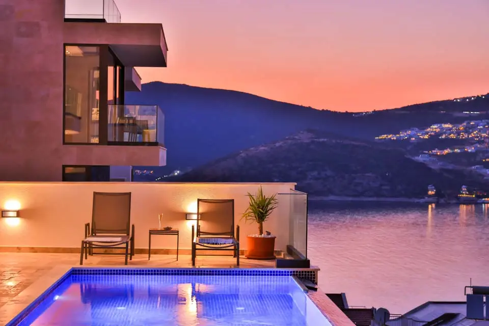 Villa Bank Two