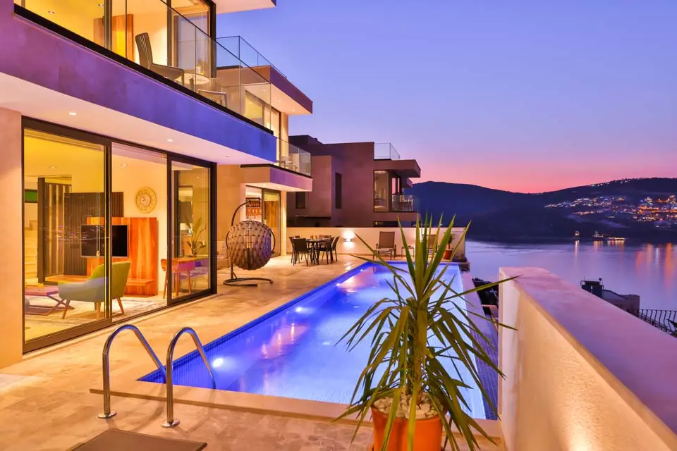 Villa Bank Two