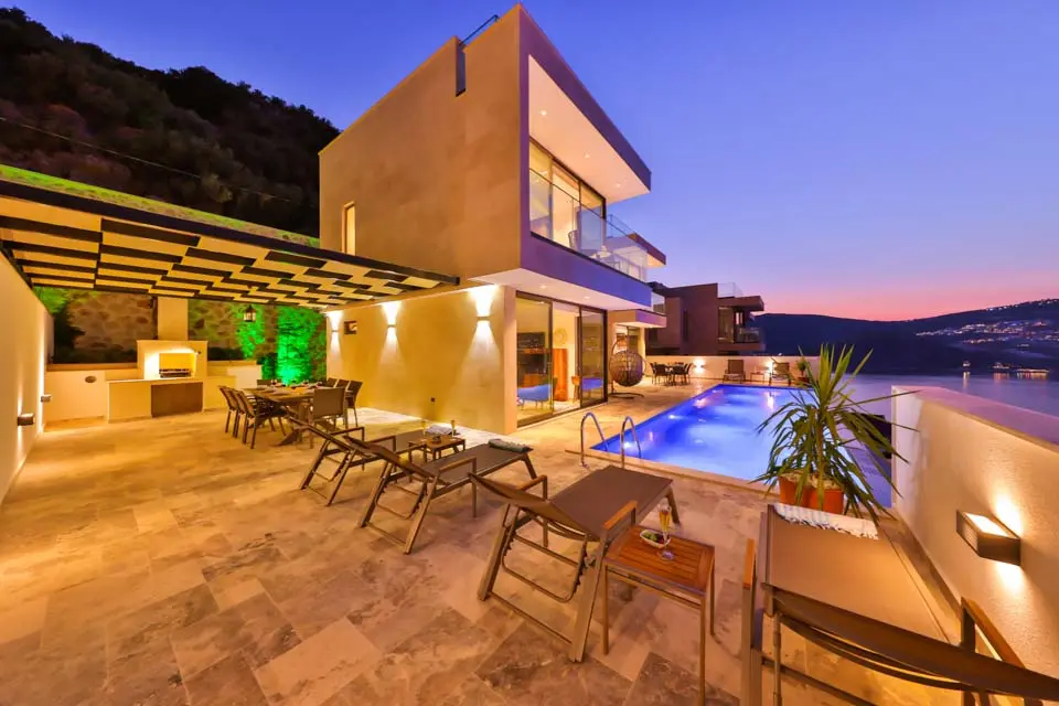 Villa Bank Two