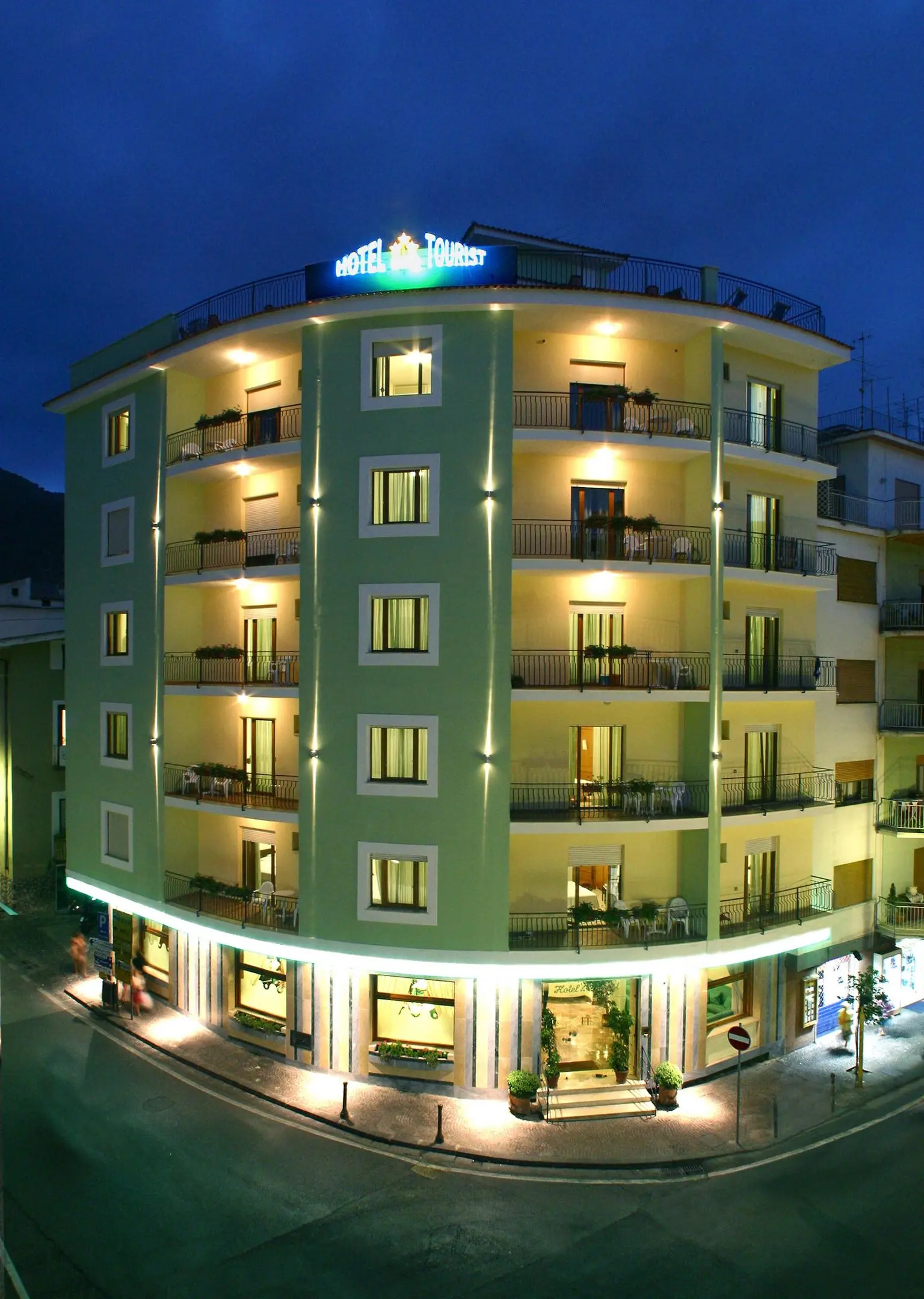 Tourist Hotel