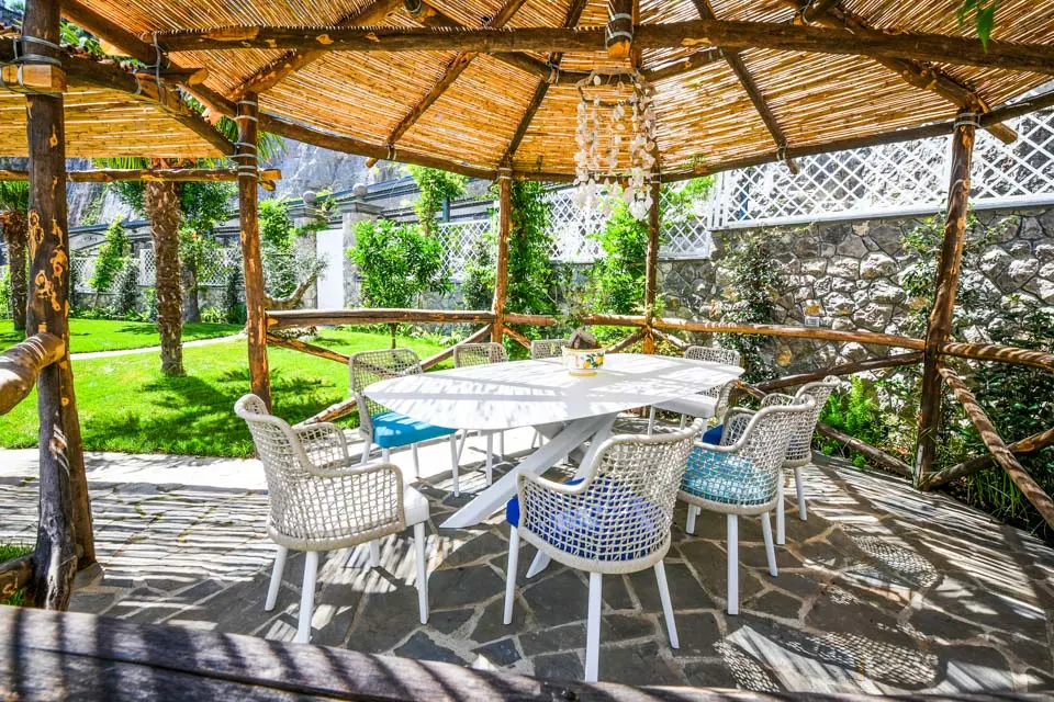 Villa Rockpool