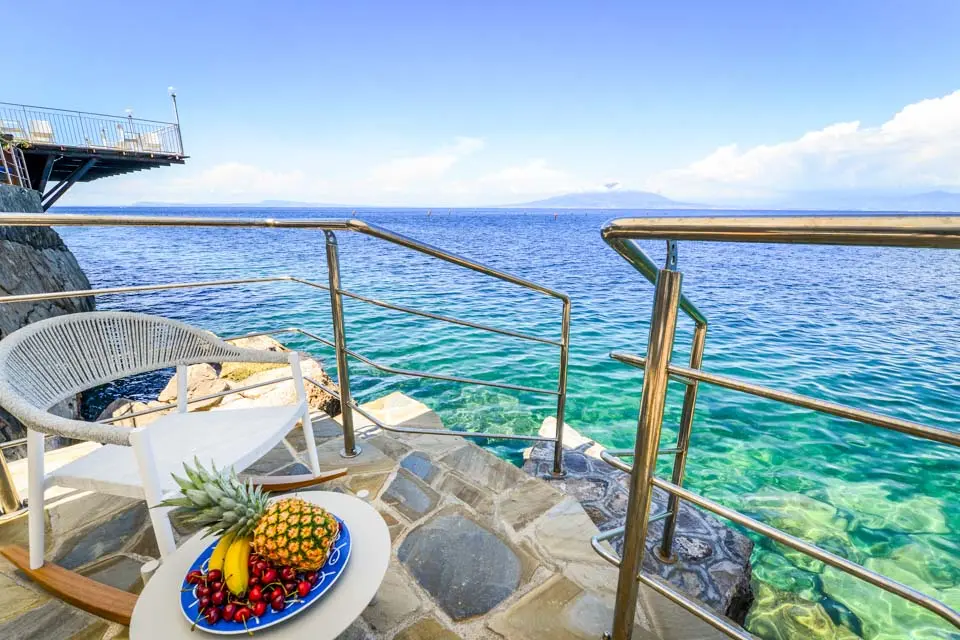 Villa Rockpool