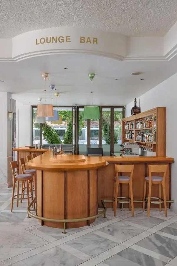 Sun Beach Hotel gallery image 3