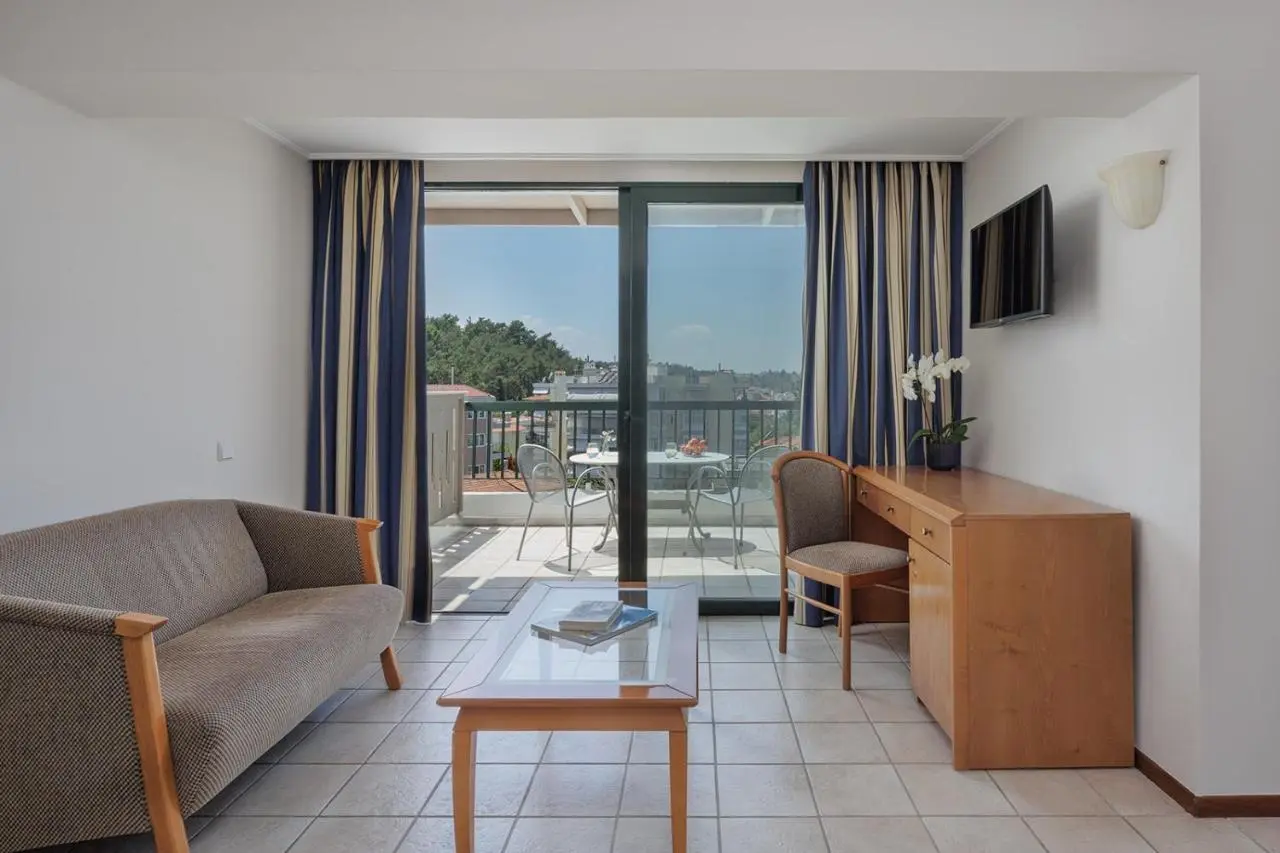 Sun Beach Hotel gallery image 9