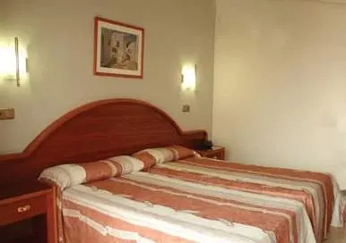 Helios Hotel gallery image 3