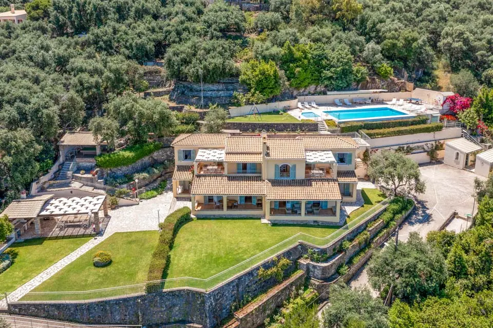 Villa Irida