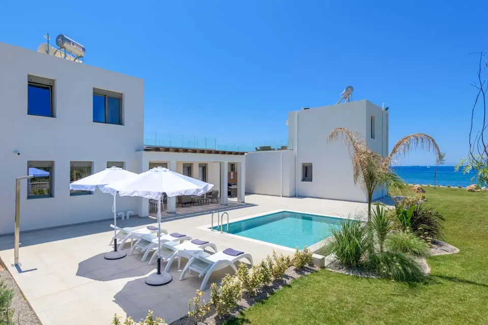 Villa Panaxia Akte